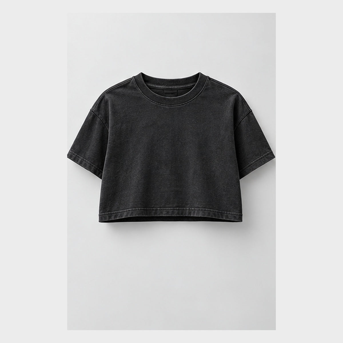 Noir Cropped Tee